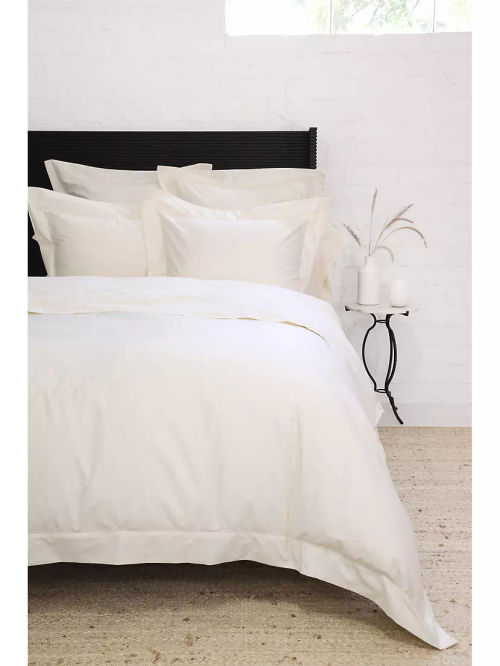 Classico Duvet & Shams...