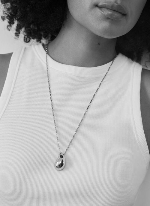 Silver Tone Pendant Necklace