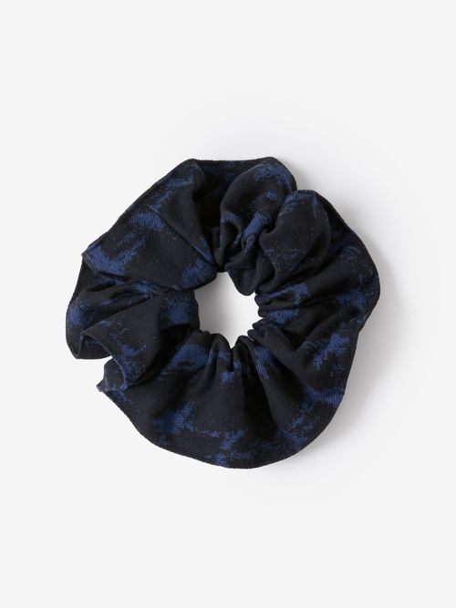 Winter Quilting Scrunchie...