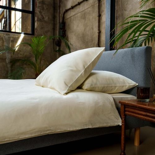 Kayori Saya Bettbezug...