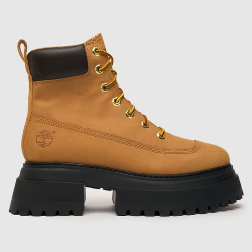 Timberland sky boots in tan