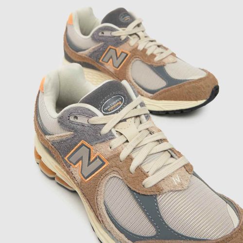 New Balance 2002r trainers in...