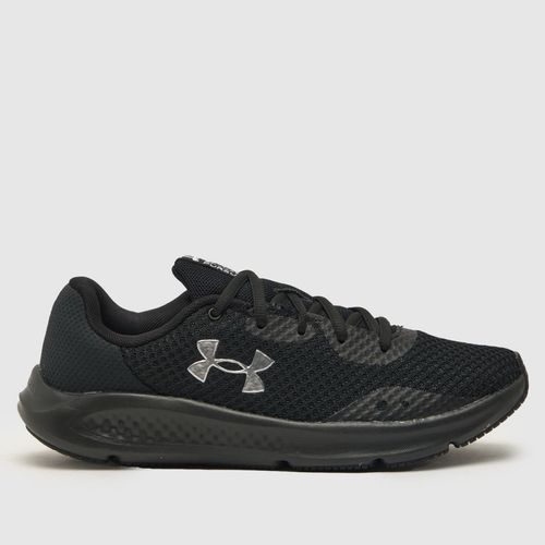 Under Armour charged pursuit...
