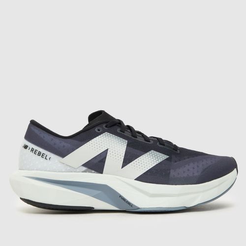 New Balance fuelcell rebel v4...