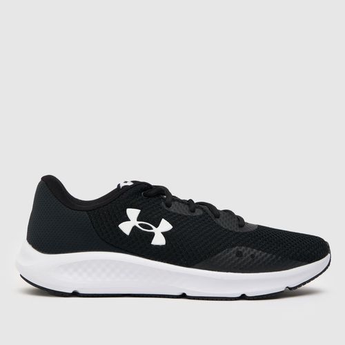 Under Armour charged pursuit...