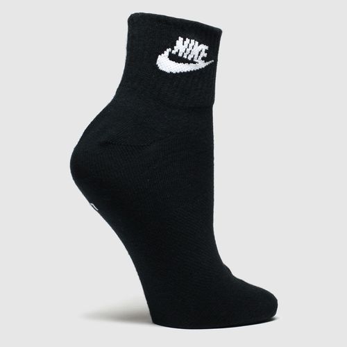 Nike black & white essential...