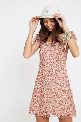urban outfitters pink dress