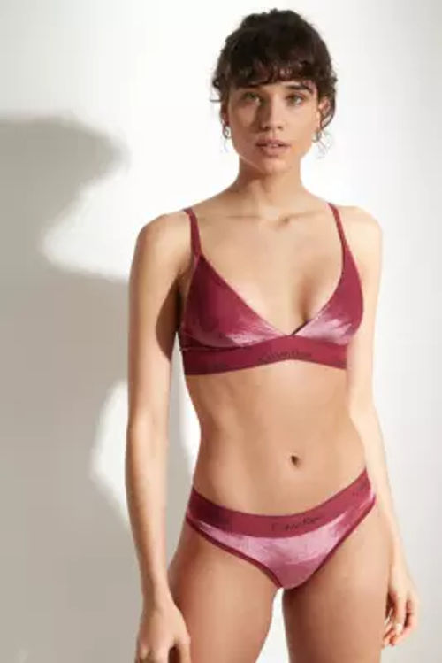 Calvin Klein UO Exclusive Modern Velvet Plum Triangle Bra - purple M at  Urban Outfitters | Compare | Trinity Leeds