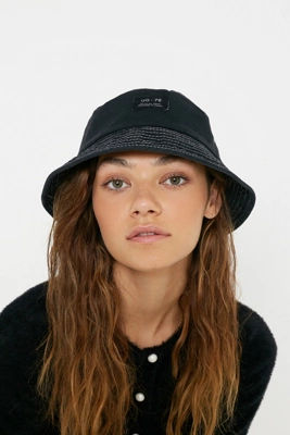 uo utility bucket hat