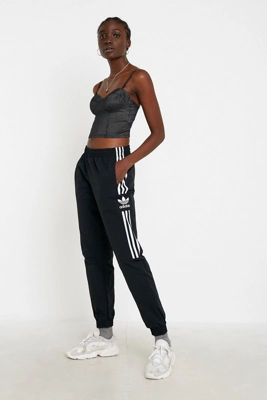 urban outfitters adidas