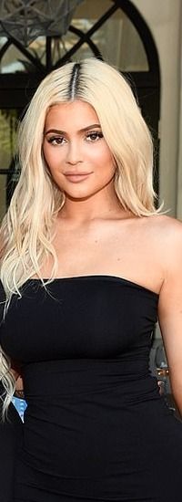 Keep it casual like Kylie Jenner 