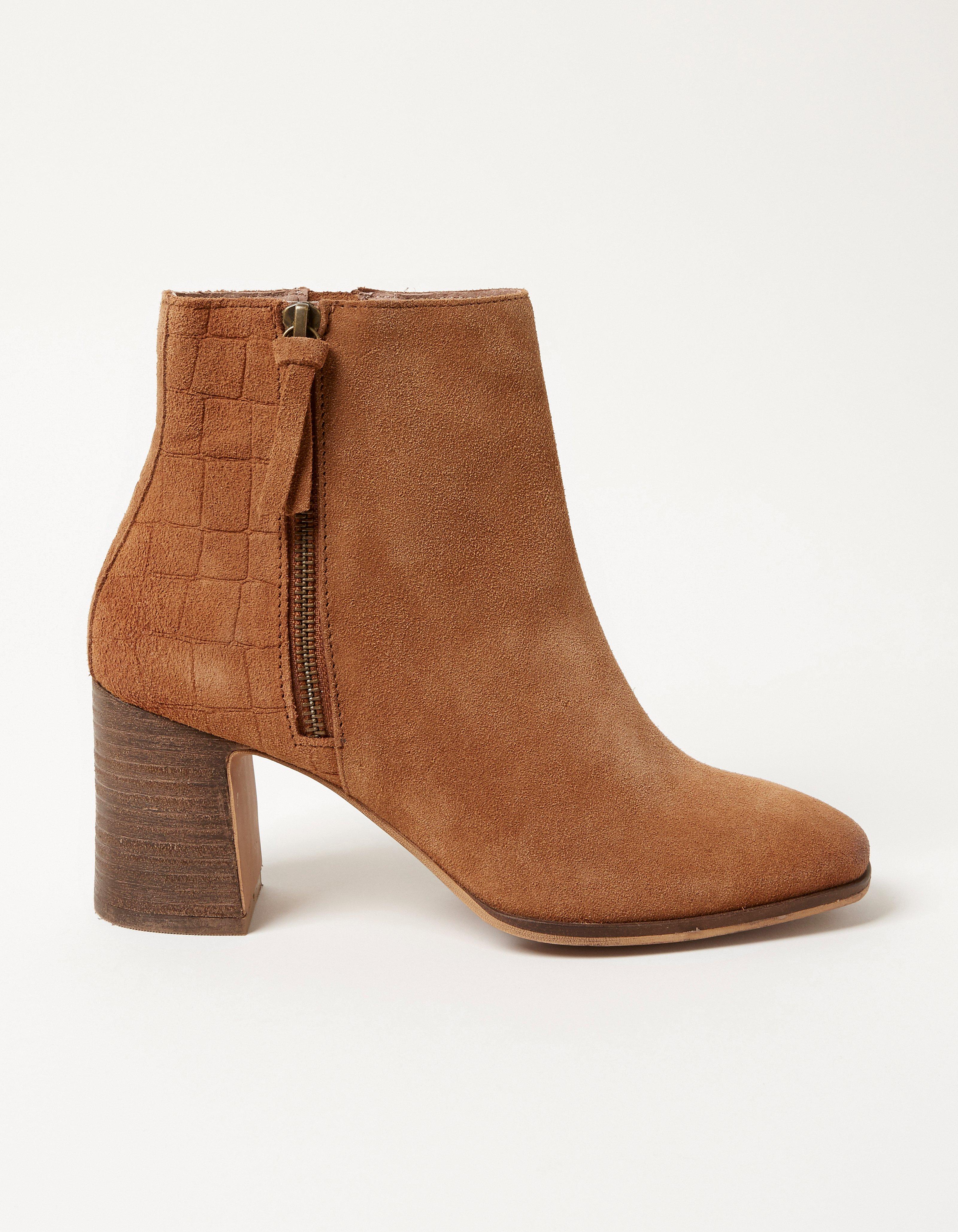 Fat Face Erin Emboss Detail Ankle Boots 