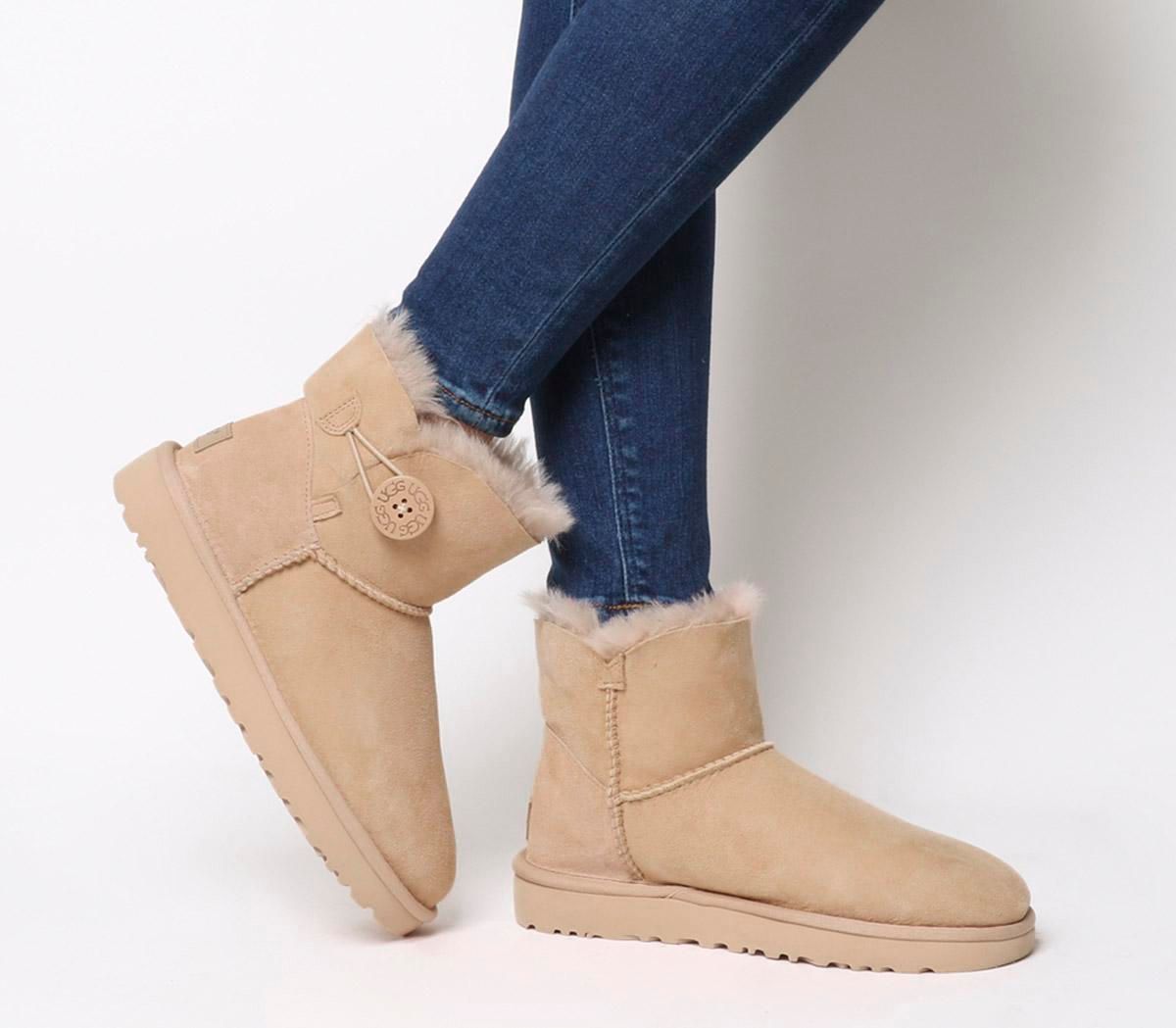UGG Mini Bailey Button Ii AMBERLIGHT Compare The Oracle Reading