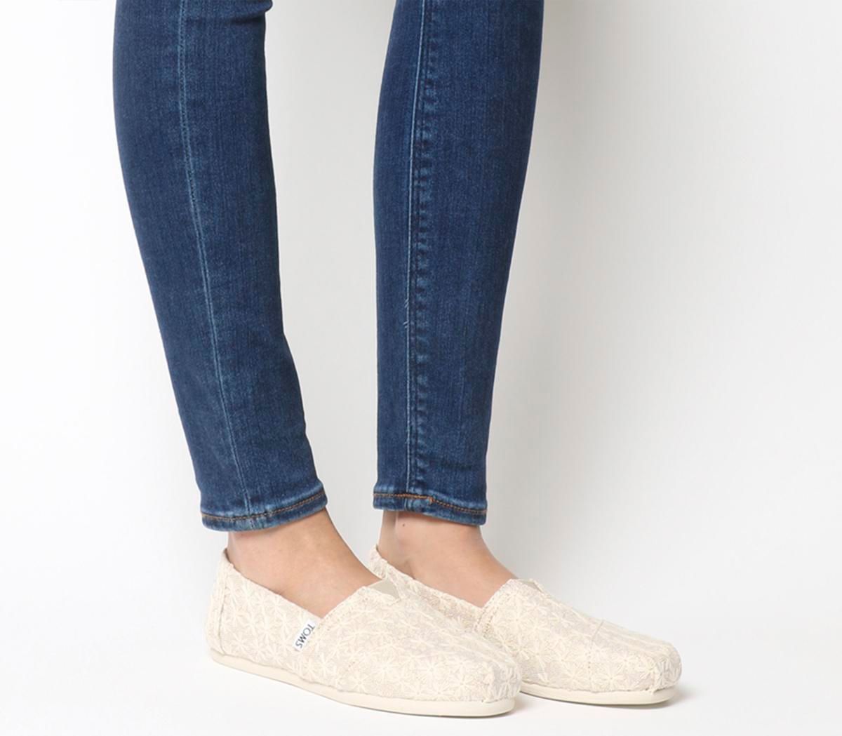 Natural daisy metallic women's classics sale
