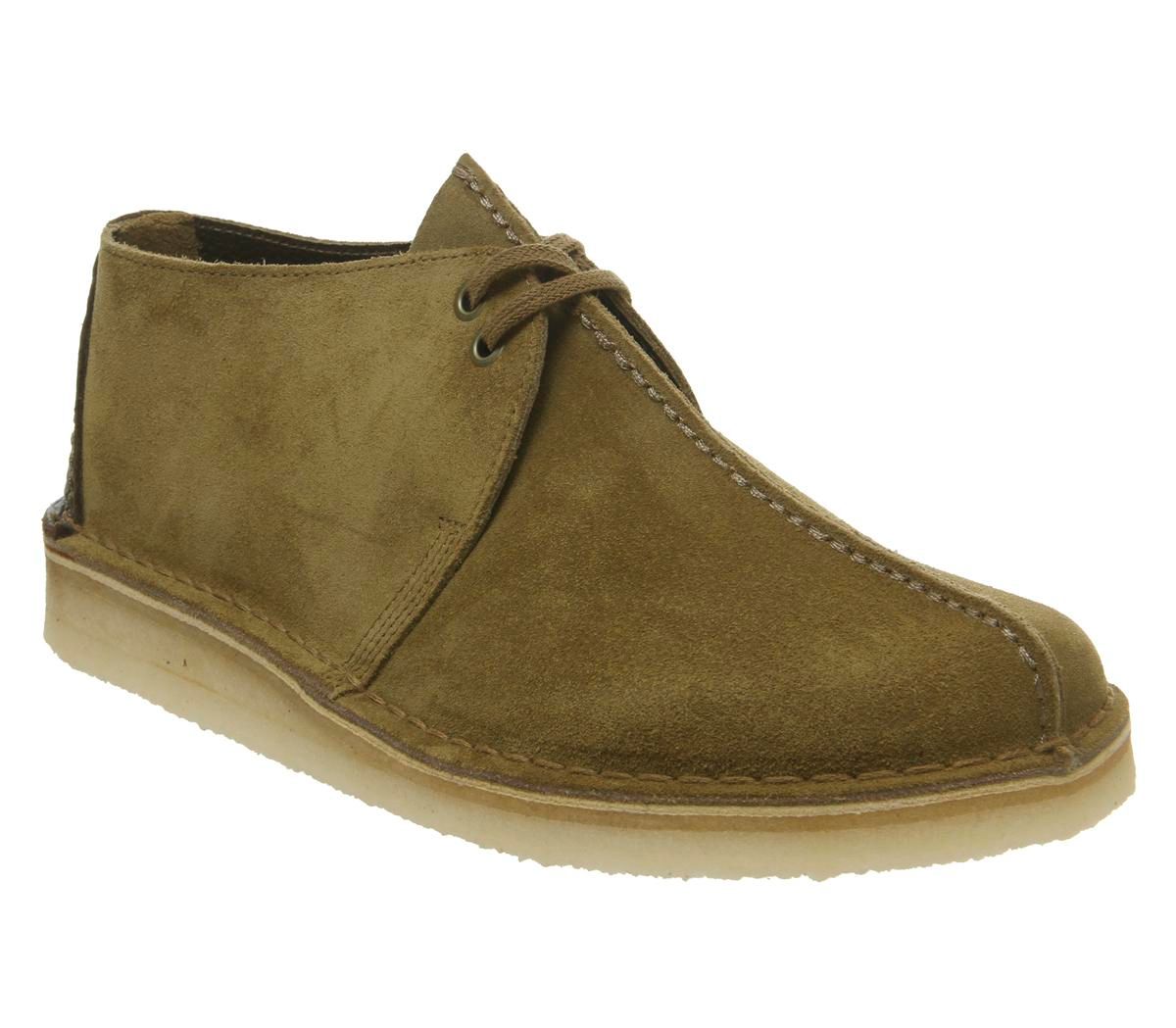 clarks desert trek olive