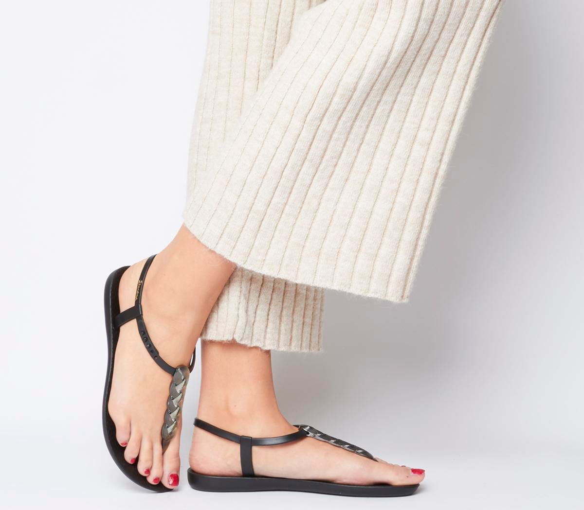 ipanema charm sandals