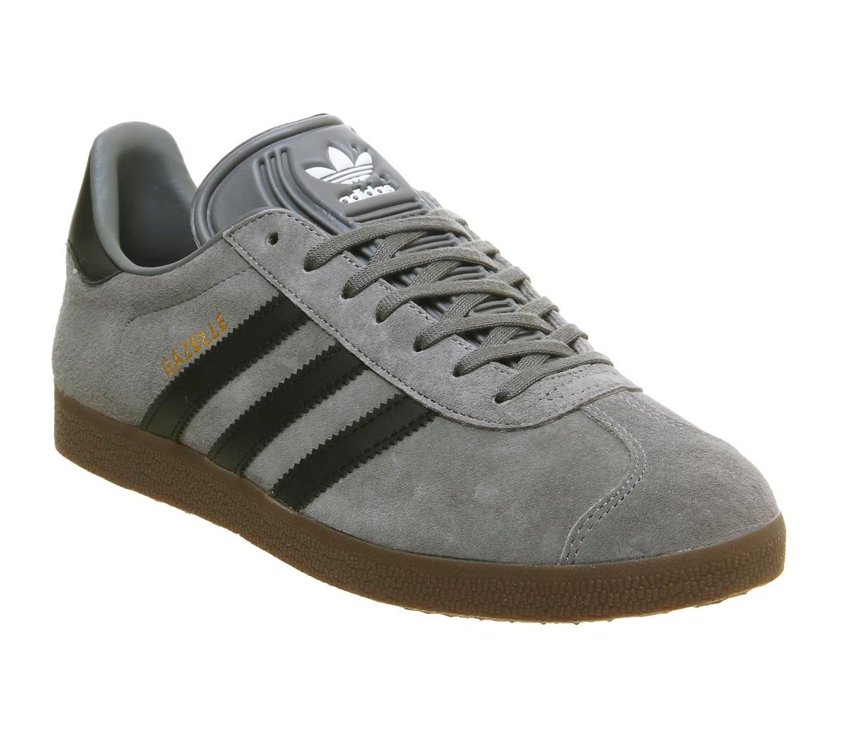 grey and black gazelles