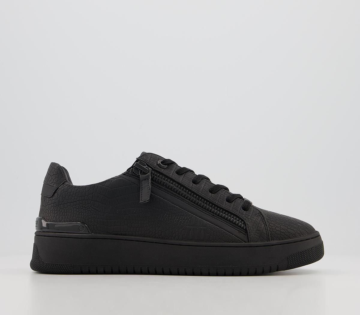 Oki hotsell kutsu trainers