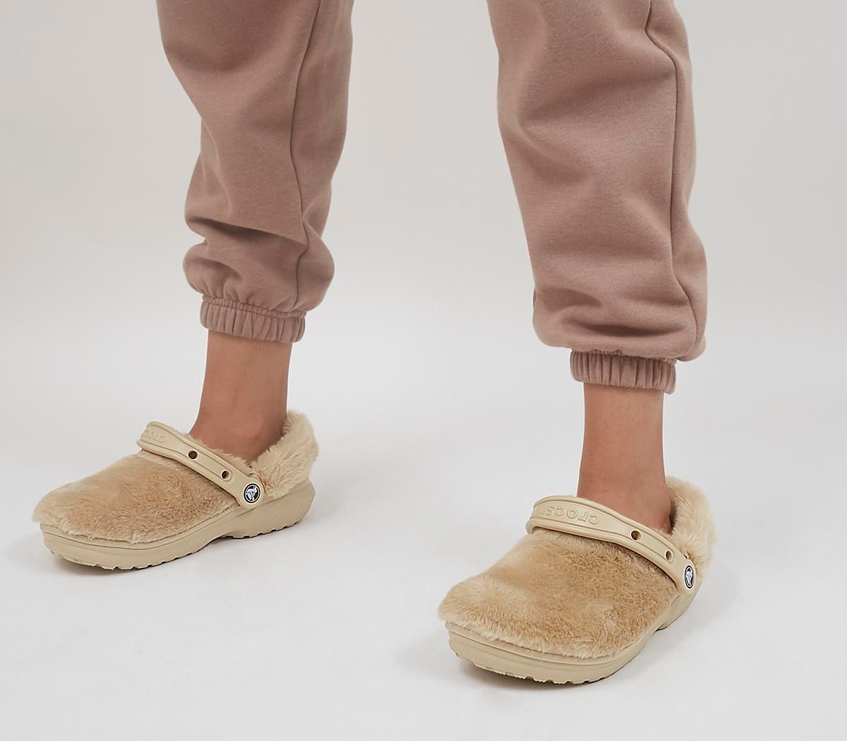 chai classic lined clog