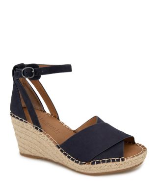 Kenneth cole gentle souls sandals clearance