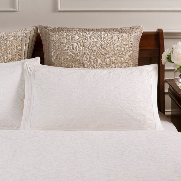 dorma charlbury cream duvet cover