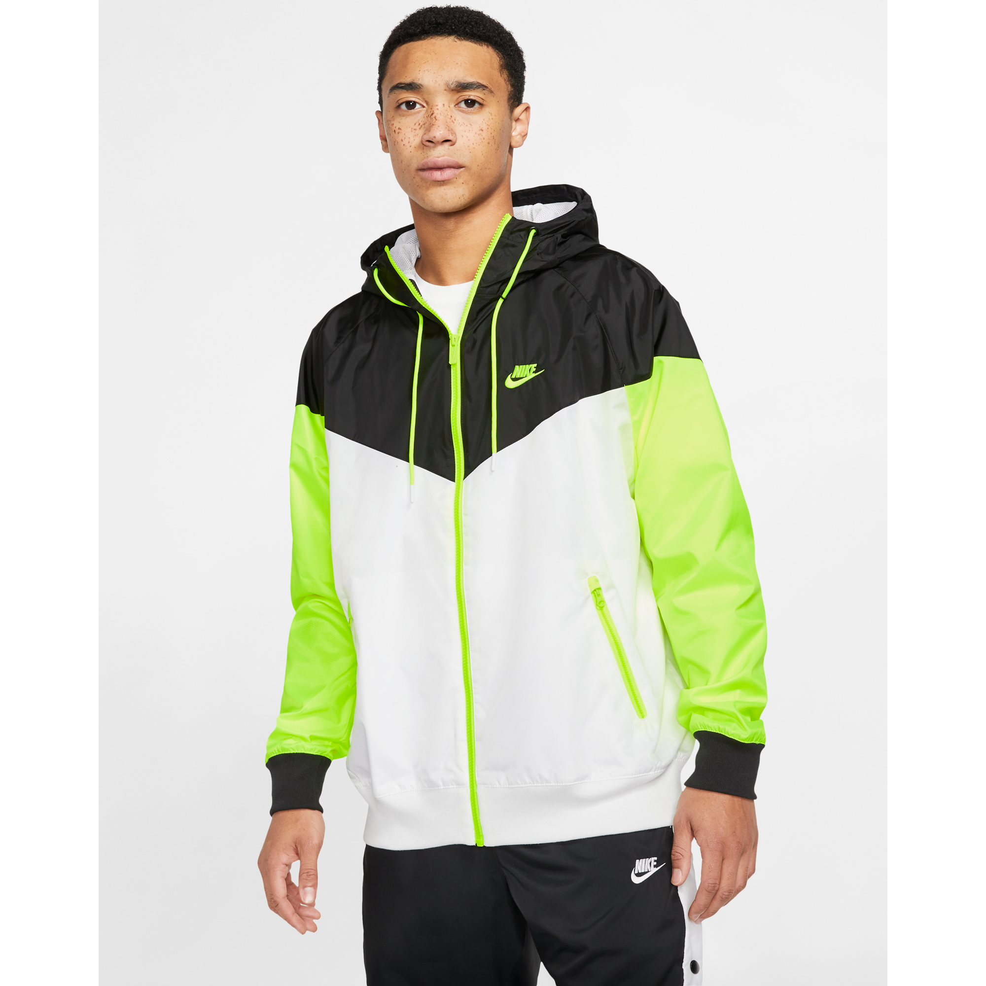 nike windbreaker foot locker