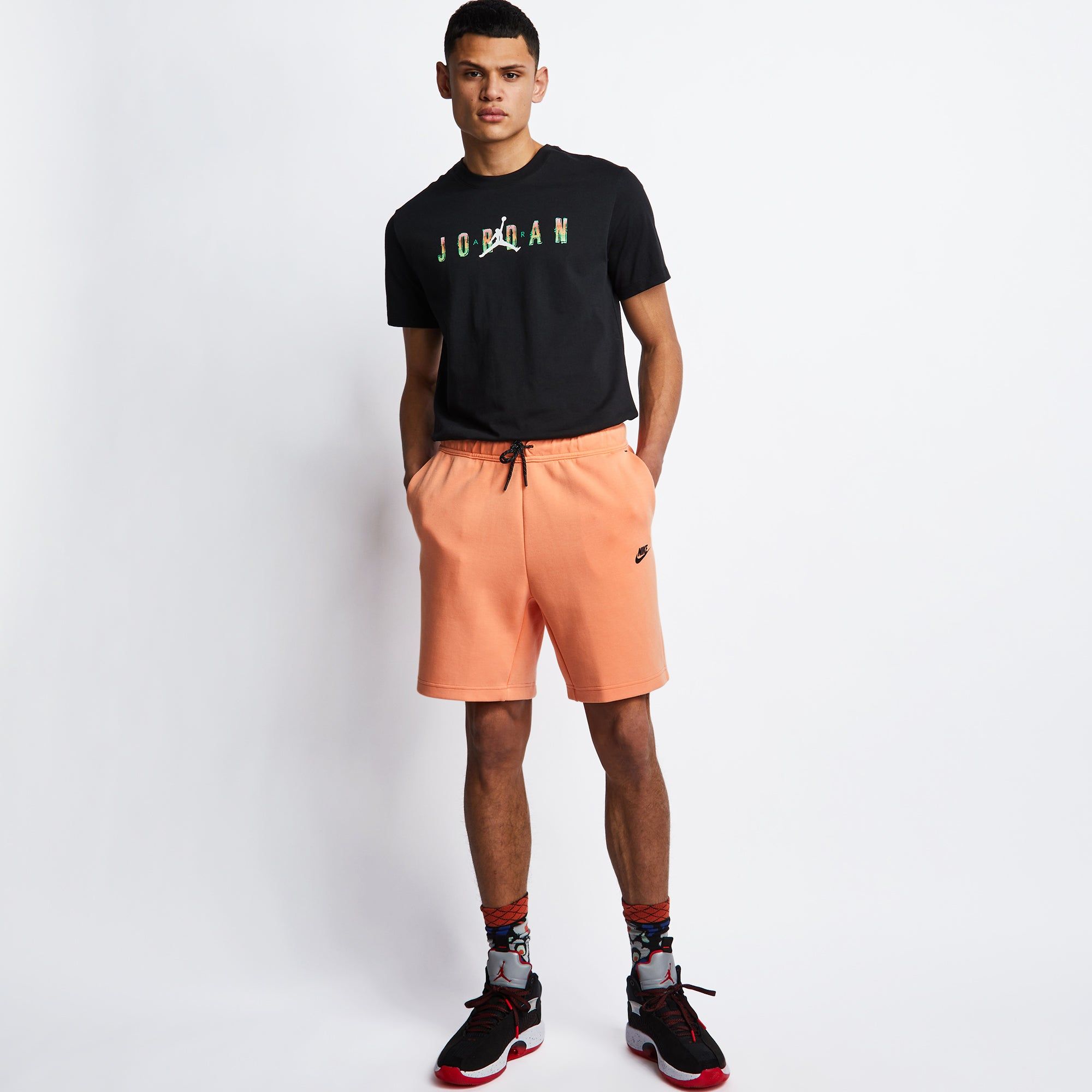 Nike shorts men on sale footlocker