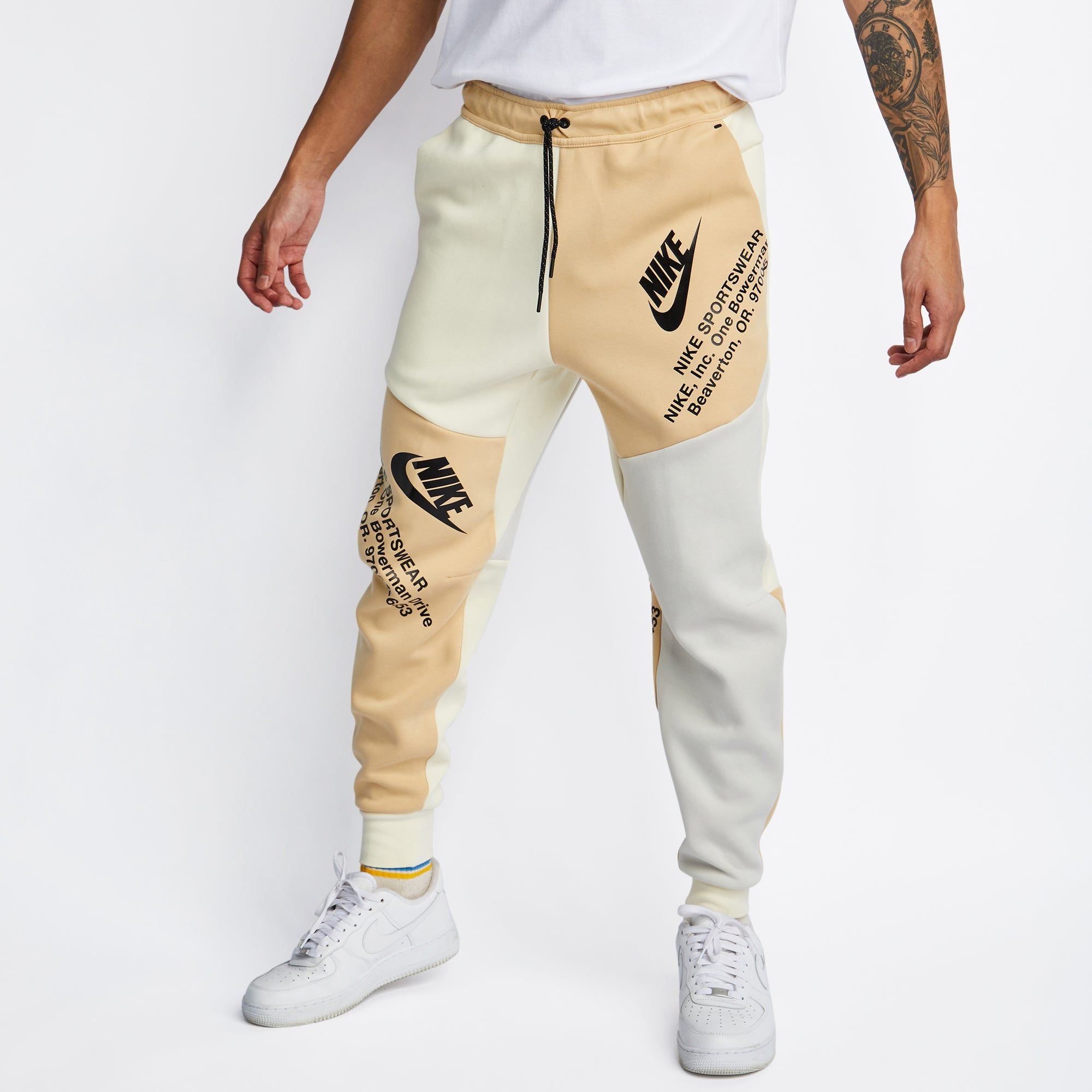 Nike Sportswear Club Fleece Cuffed Jogger Pants| Finish Line