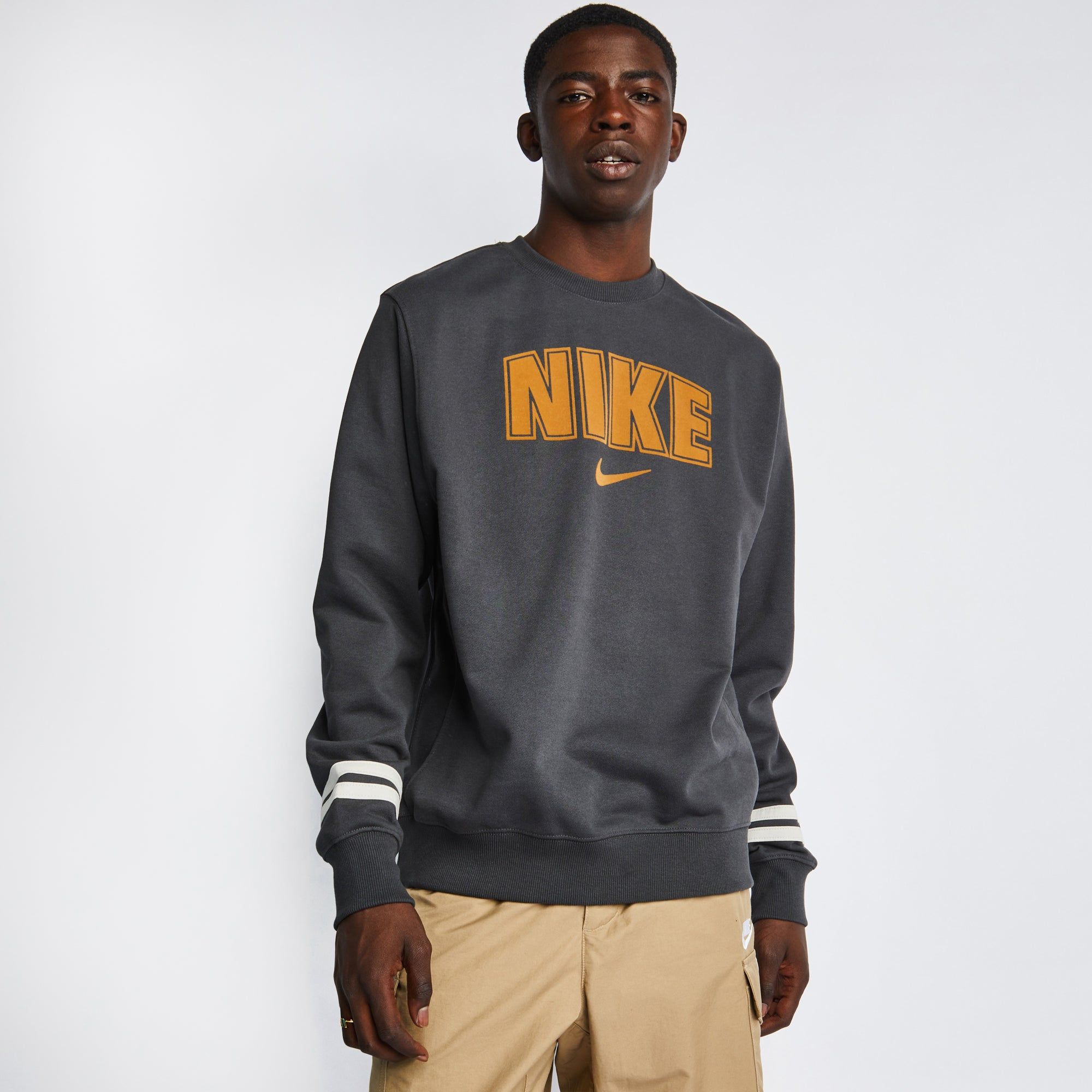 Nike T100 - Men Sweatshirts | £64.99 | Brent Cross
