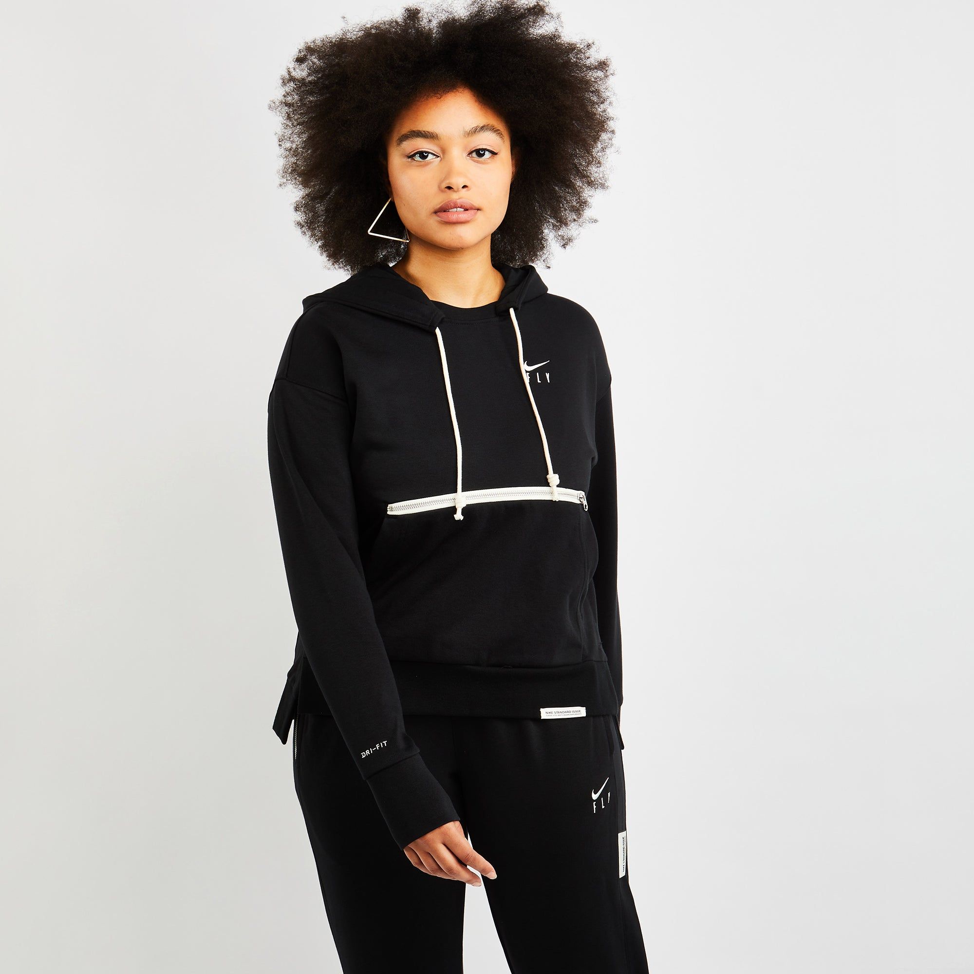 nike seasonal half zip