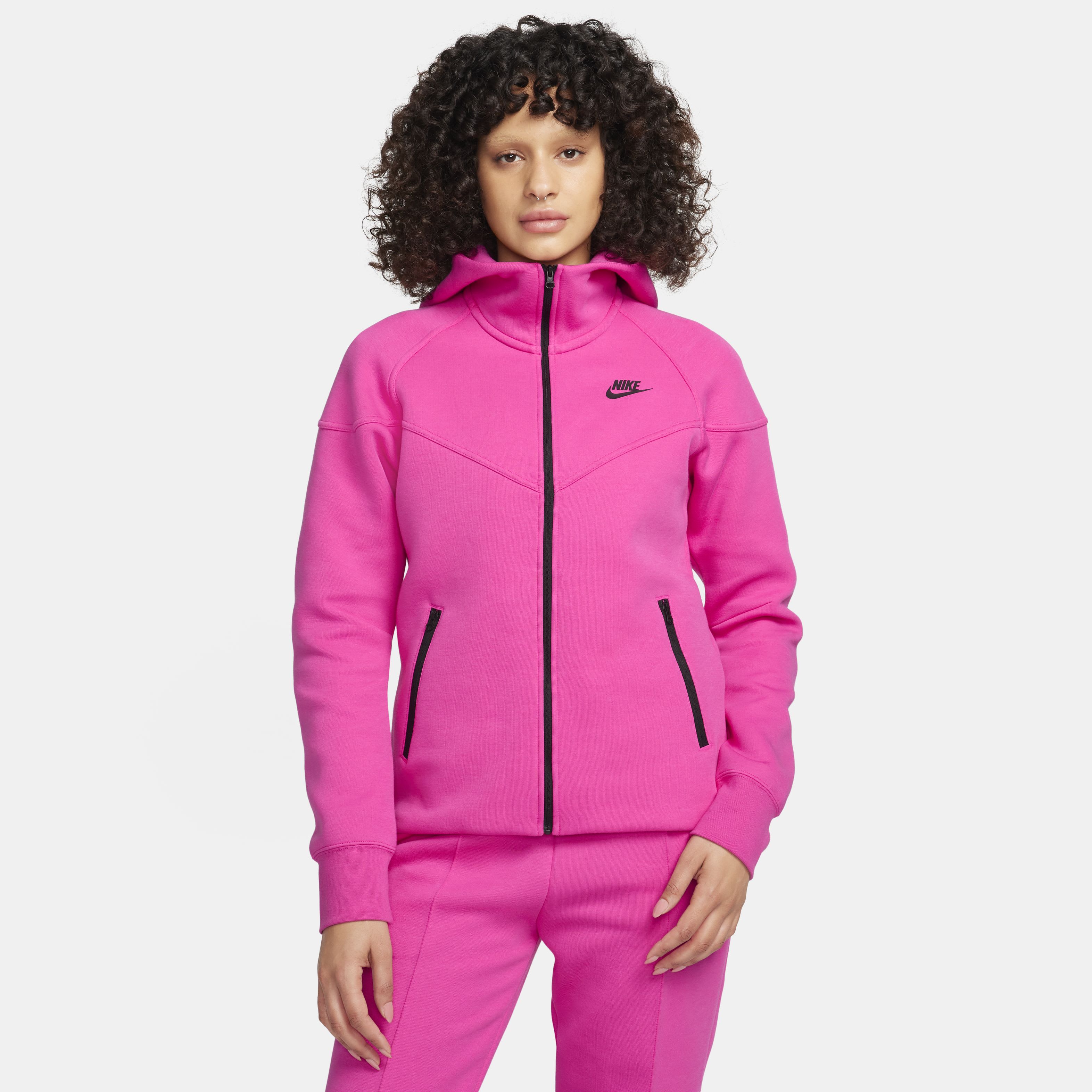 Nike hoodie womens foot hotsell locker