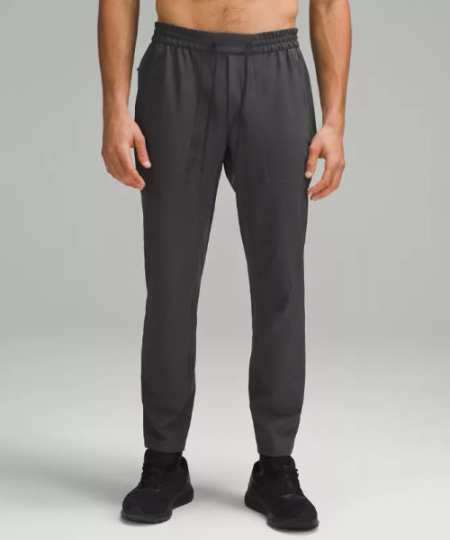 lululemon – Men's License to...