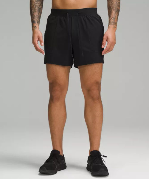 lululemon – Men's License to...