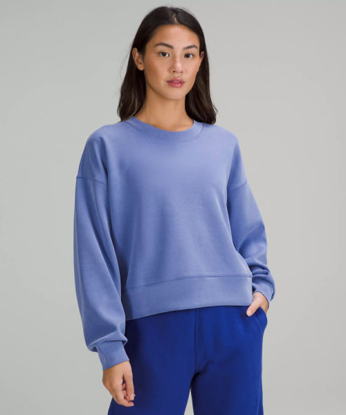 lululemon Women's Softstreme Perfectly Oversized Cropped Crew, Wild Indigo Size  8, Compare