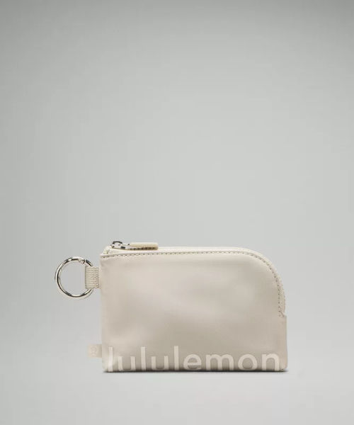 lululemon – Clippable Card...