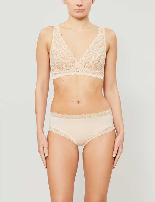 Moments soft-cup stretch-lace...