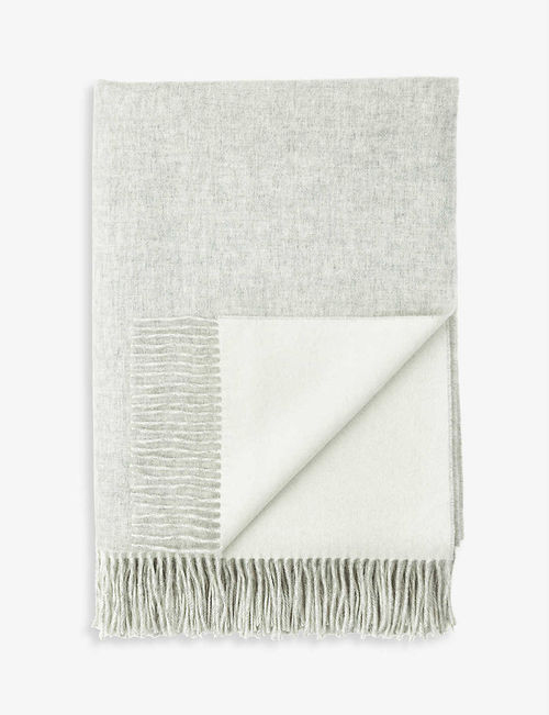 Reversible cashmere bed throw