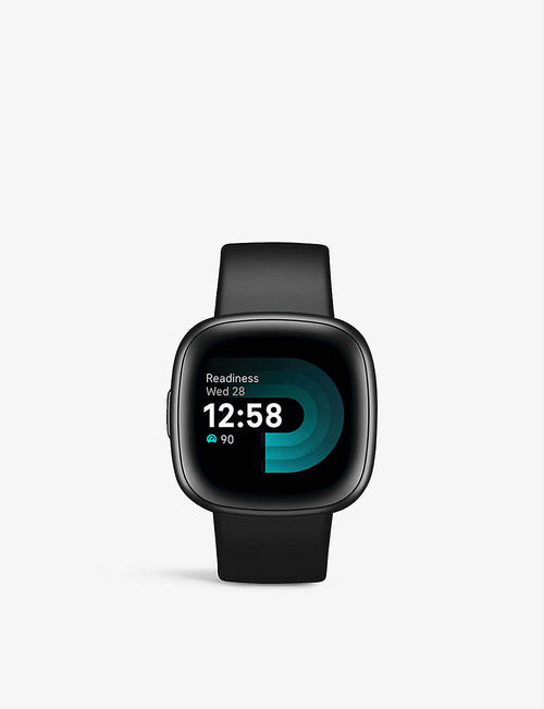 Versa 4 fitness tracker