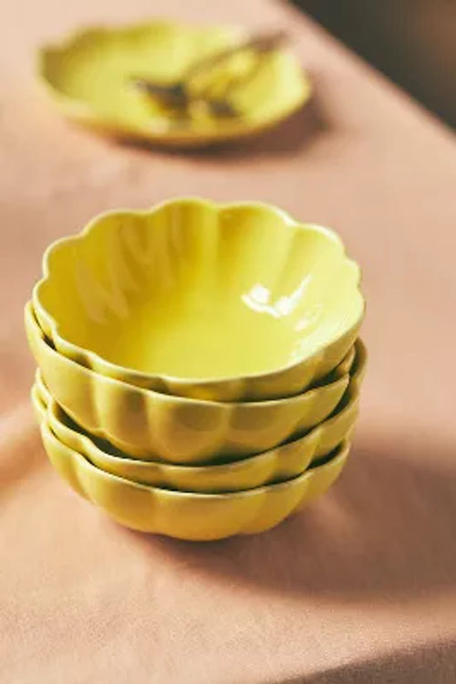 Beatriz Scalloped Bowl