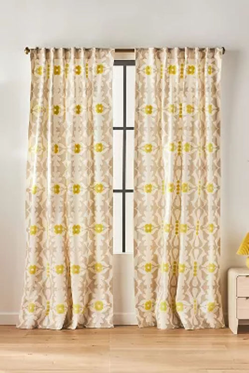 Kemala Curtain