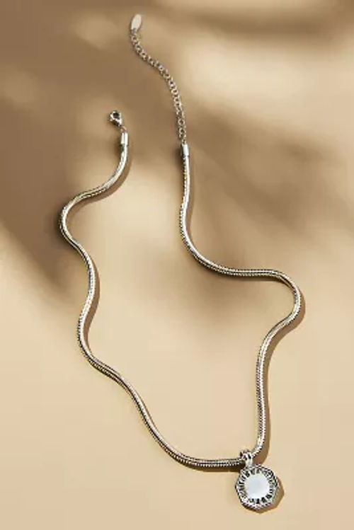 Round Chain Pendant Necklace