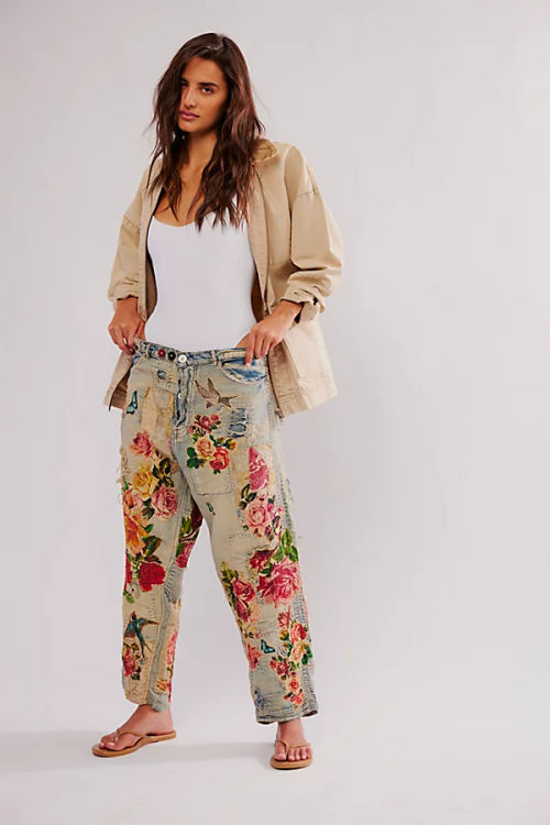 Magnolia Pearl Roses Pants at...