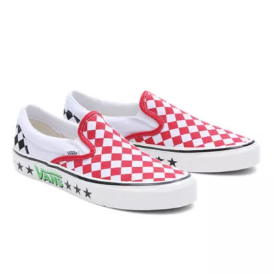 Vans classic slip on sale on white womens