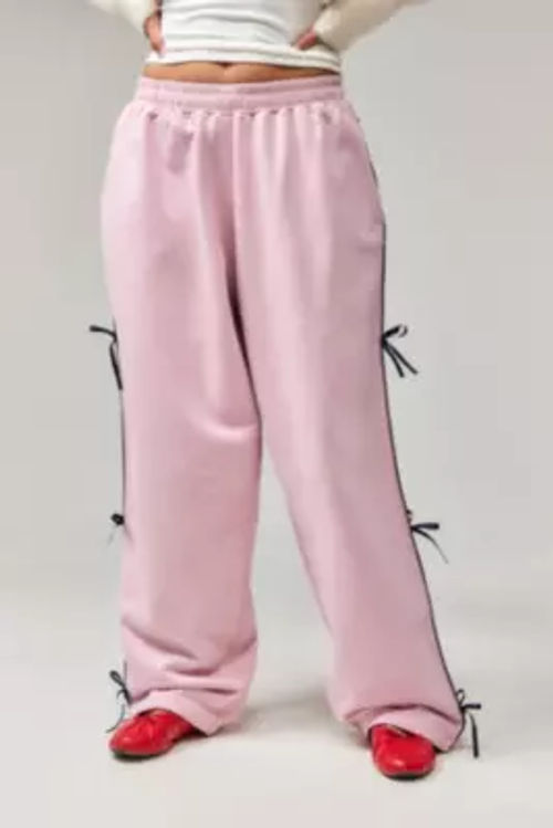 UO Bow Baggy Joggers - Pink...