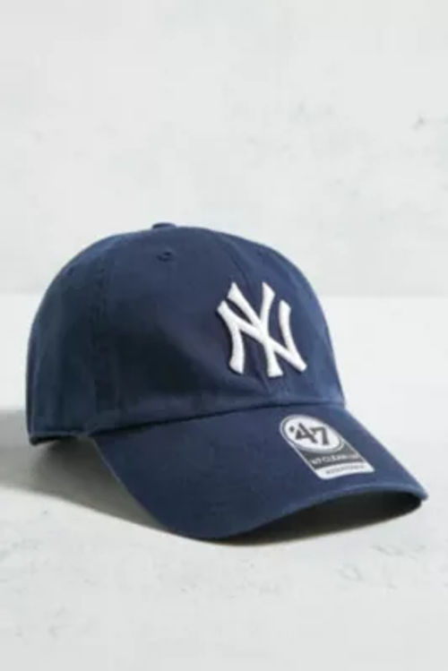 NY Yankees New Era Navy Clean Trucker Cap