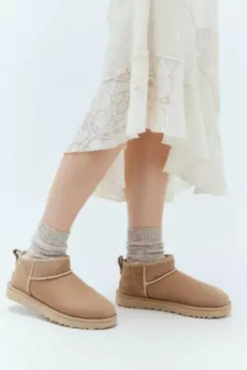 UGG Sand Classic Ultra-Mini...