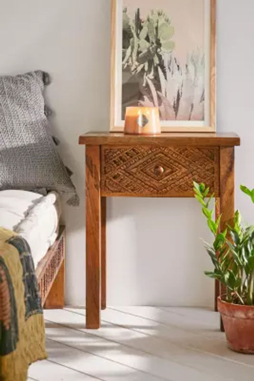 Amira Carved Side Table - Brown ALL at Urban Outfitters