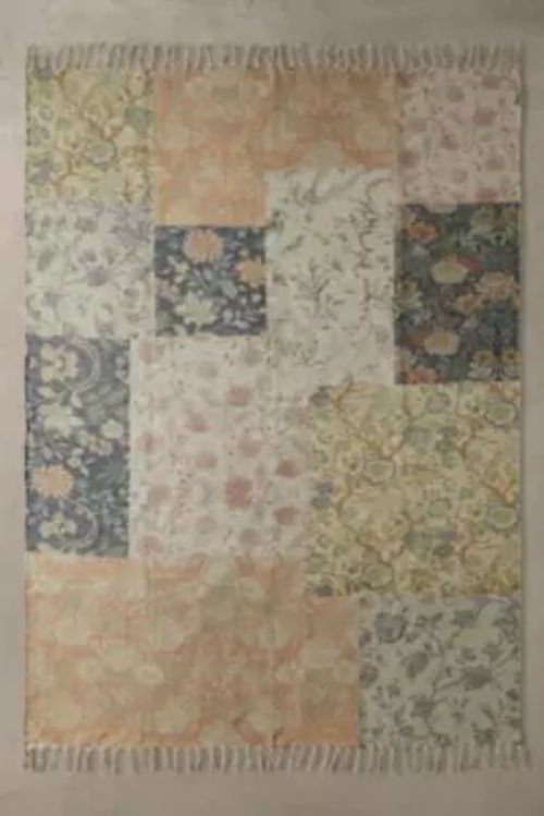 Mae Floral Patch 5x7 Rug at...