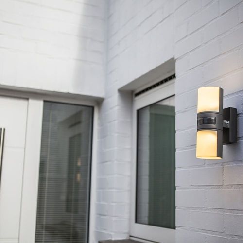 LED Außenwandleuchte Cyra aus...