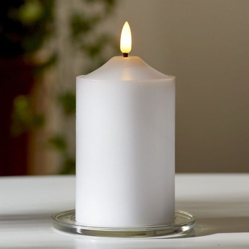 LED Wachskerze Flamme in Weiß...